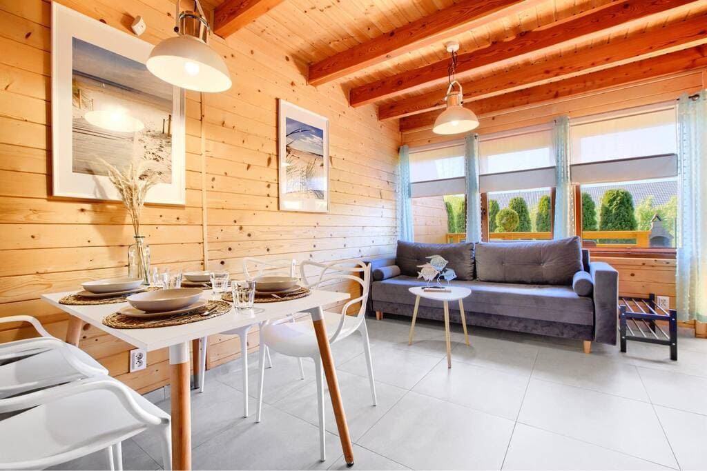 domek piętrowy widok z parteru